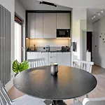 Aura Iii & Free Parking By Downtown Aparthotel Gdansk
