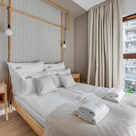 Lejlighedshotel Aura Iii & Free Parking By Downtown 4*