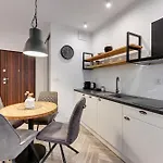 شقة فندقية Aura Iii & Free Parking By Downtown 4*