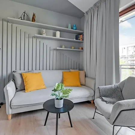 Aura Iii & Free Parking By Downtown