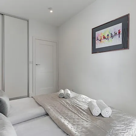 Aura Iii & Free Parking By Downtown Gdansk