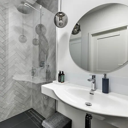 Aura Iii & Free Parking By Downtown Ξενοδοχείο με διαμερίσματα 4*
