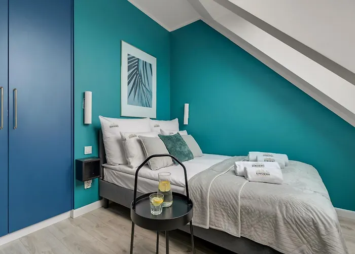 Aura Iii & Free Parking By Downtown מלון דירות 4*