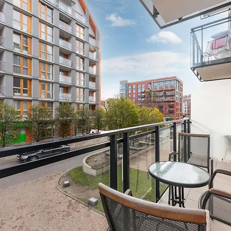 Aura Iii & Free Parking By Downtown Διαμέρισμα *